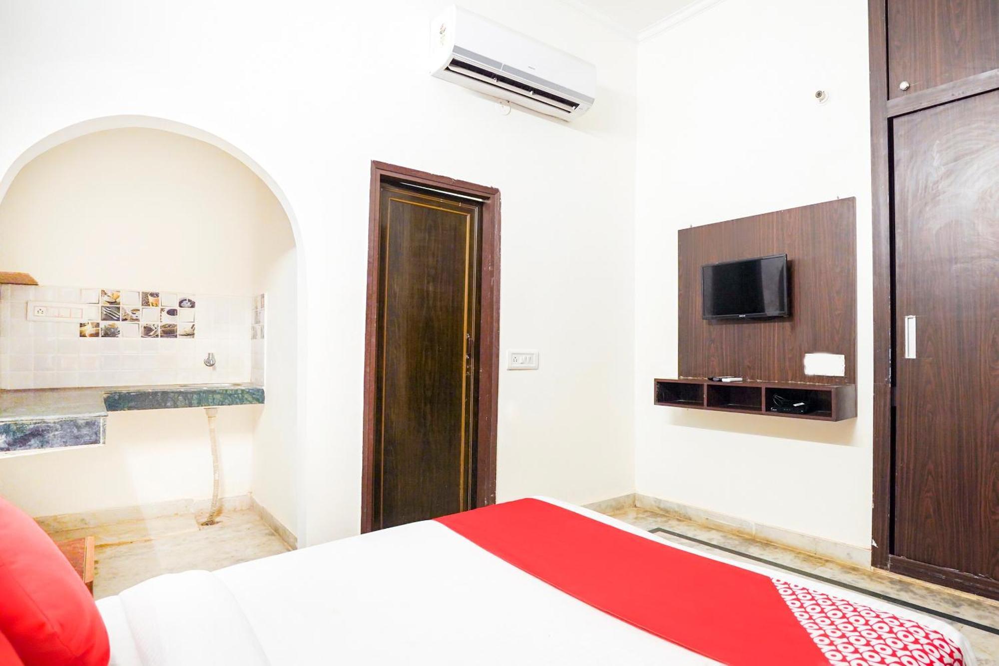 Hotel O Ratiram Palace By Wamson Kalkaji Devi Exterior photo
